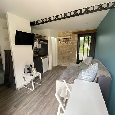 Studio Indre Climatise, La Halte De Cuze, Aux Abords De La Loire A Velo Huismes Exteriör bild
