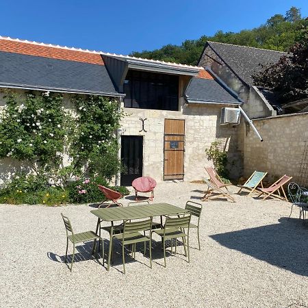 Studio Indre Climatise, La Halte De Cuze, Aux Abords De La Loire A Velo Huismes Exteriör bild
