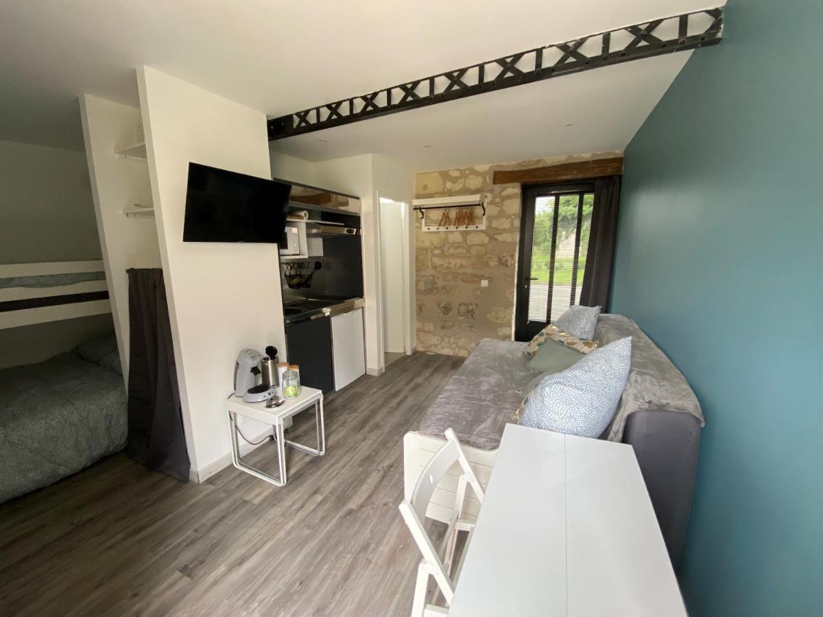 Studio Indre Climatise, La Halte De Cuze, Aux Abords De La Loire A Velo Huismes Exteriör bild