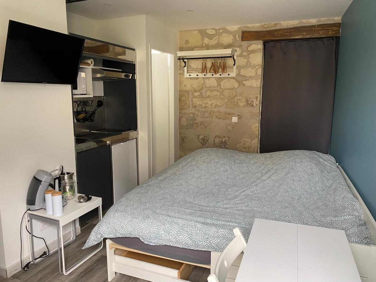 Studio Indre Climatise, La Halte De Cuze, Aux Abords De La Loire A Velo Huismes Exteriör bild